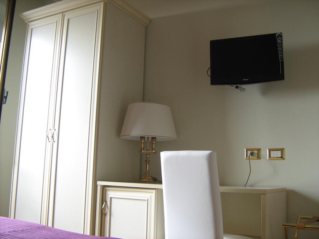 Appia Nuova Holiday B&B Rome Room photo